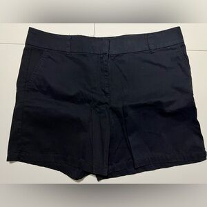 Loft outlet Wonens black shorts size 14